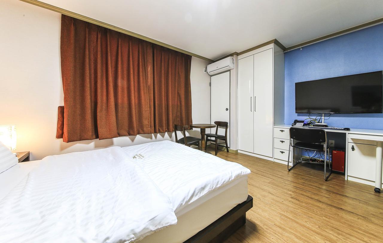 Crystal Residence Hotel แทจ็อน ภายนอก รูปภาพ